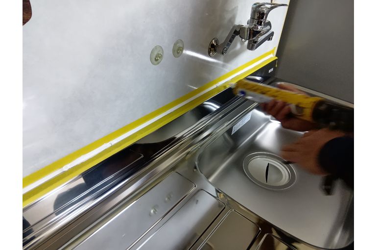 コーキングの様子